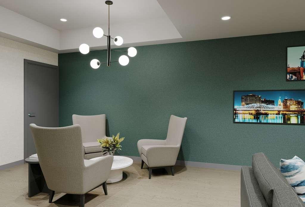 Comfort Inn & Suites Newark Liberty International Airport Interior photo