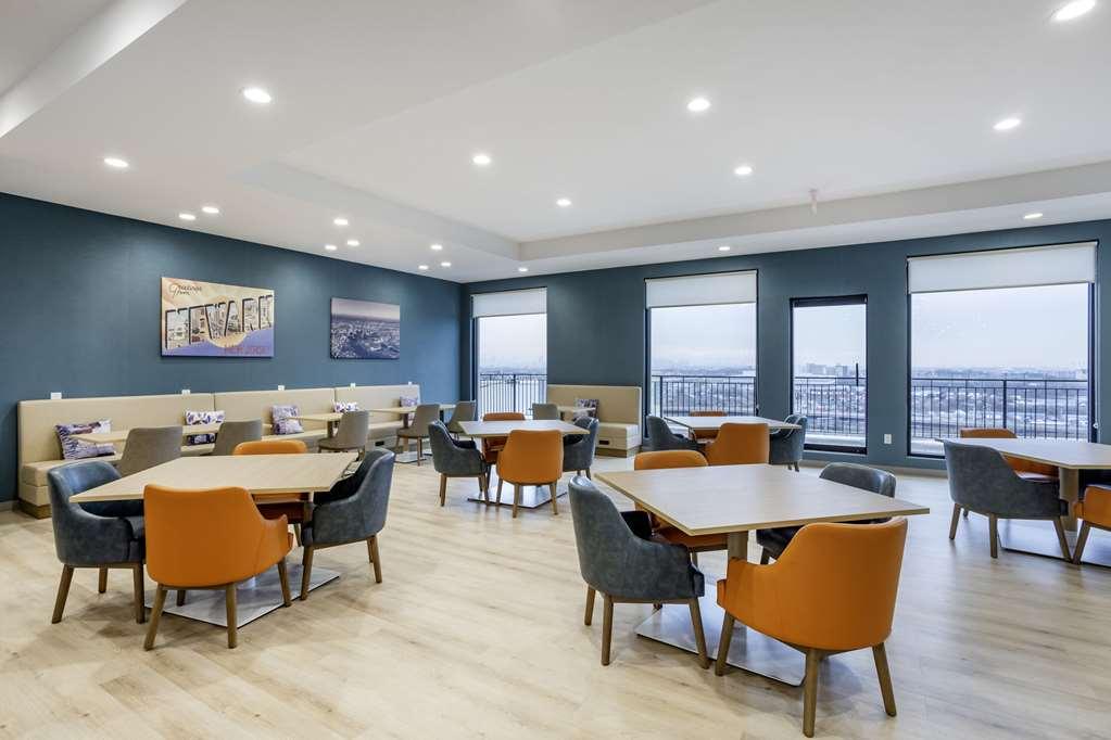Comfort Inn & Suites Newark Liberty International Airport Restaurant photo
