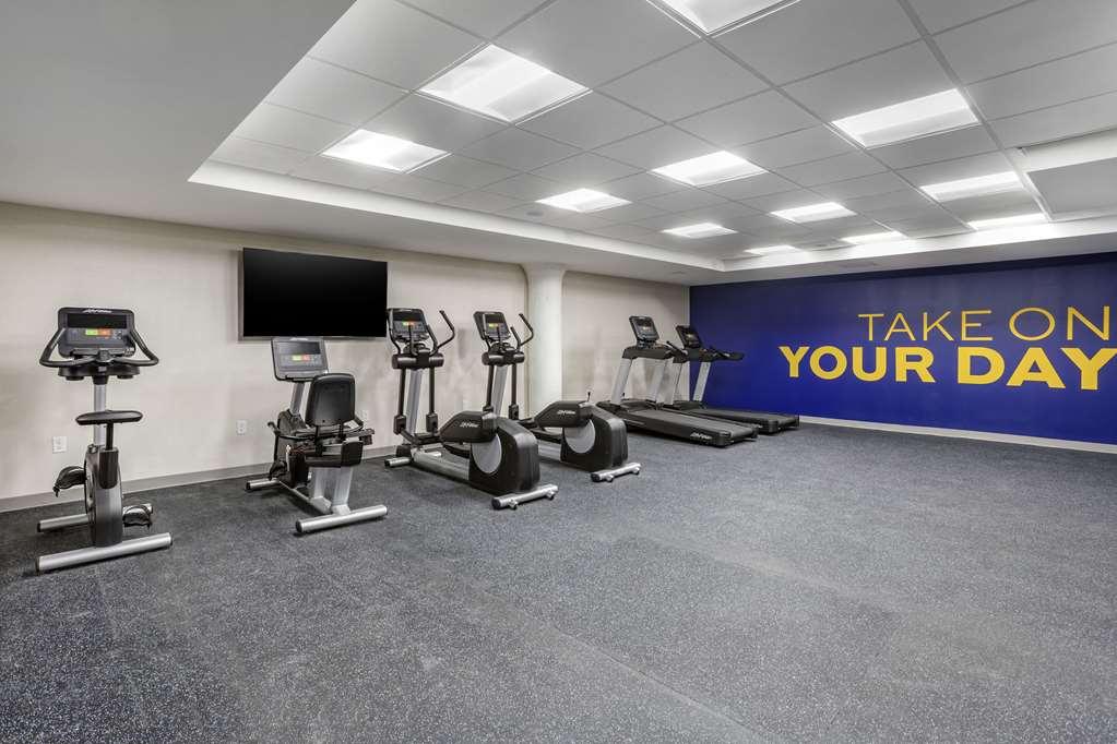 Comfort Inn & Suites Newark Liberty International Airport Facilities photo